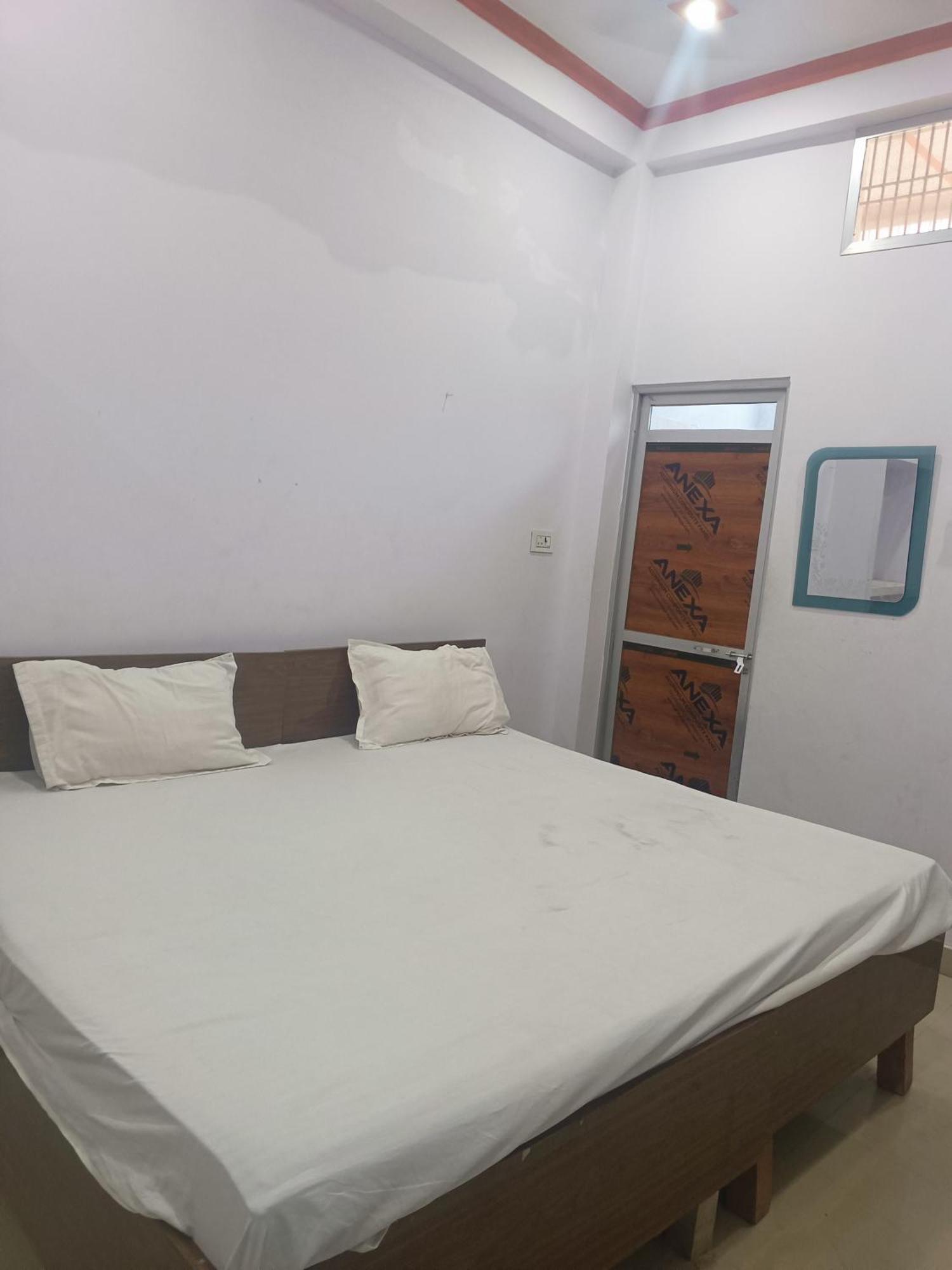 La Ayodhya Residency 호텔 외부 사진